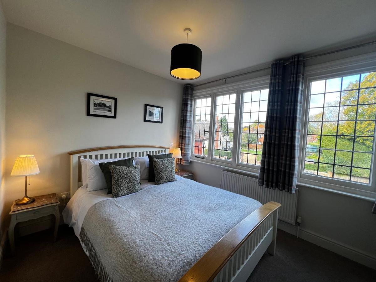 White Hart Bed & Breakfast Alton  Ruang foto