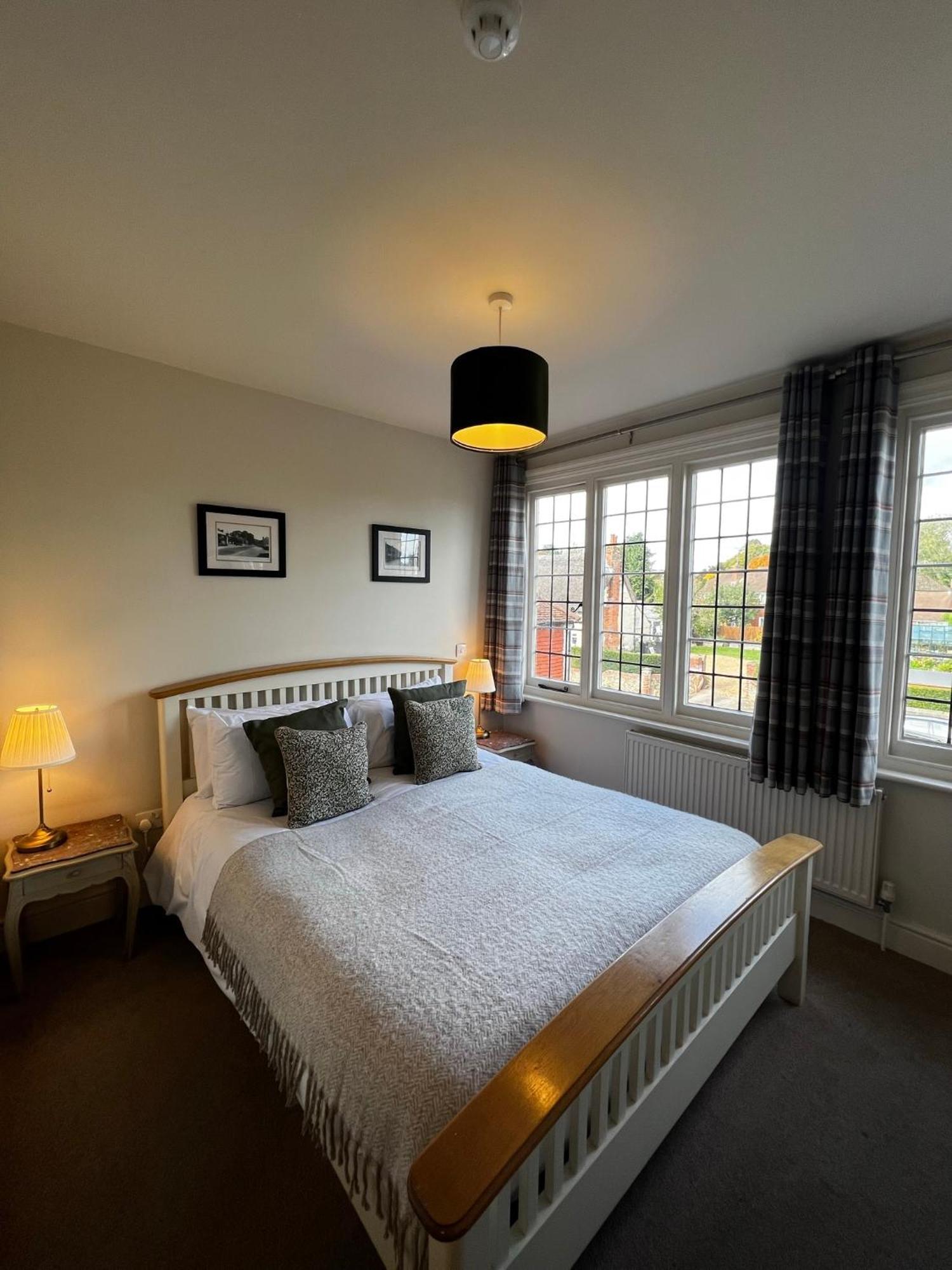 White Hart Bed & Breakfast Alton  Ruang foto