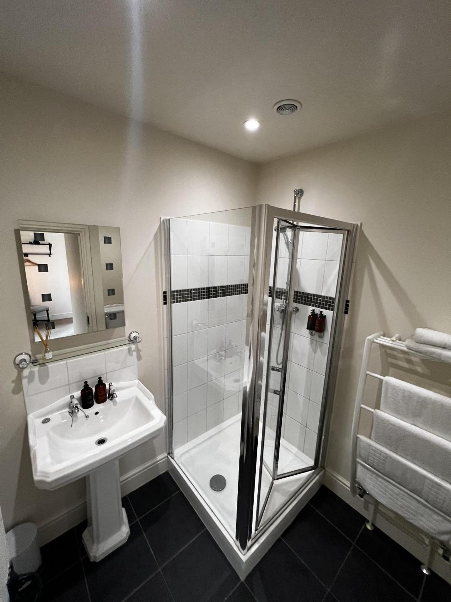 White Hart Bed & Breakfast Alton  Ruang foto
